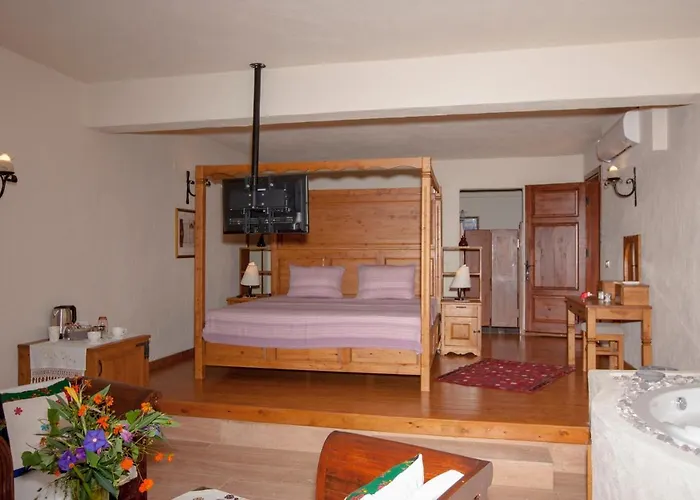 Exclusive Boutique 3 Fethiye